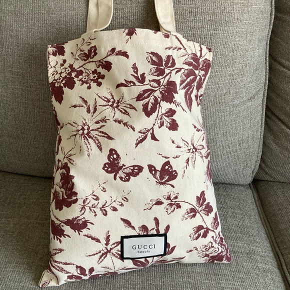 None Handbags - NEW Gucci Beauty Line Canvas Bag